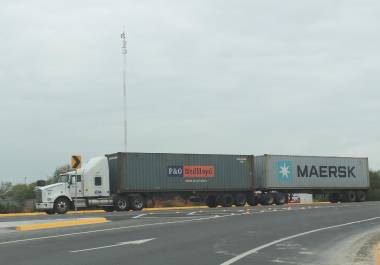 Por más que el Gobierno aumente el subsidio, si el flete sube un 4% por cada peso de incremento en el combustible, el control de la inflación se vuelve imposible.