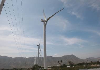 Sin embargo, advierten que el éxito de estos megaproyectos depende con urgencia de que la CFE modernice la red de transmisión nacional, la cual hoy se encuentra saturada y estresada.