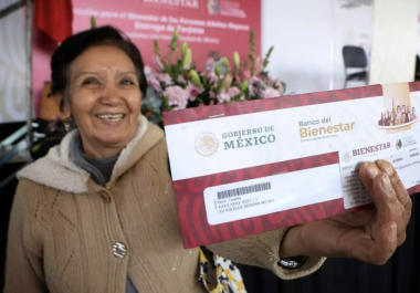 Desde apoyos económicos para jóvenes hasta programas de vivienda, salud y descuentos para adultos mayores, conoce cuáles son, las fechas de registro, requisitos y beneficios que ofrece cada uno.