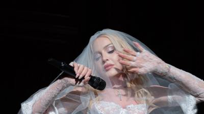 Proyecto. Madonna fue captada en Venecia durante la grabación de The Studio, marcando su regreso a la actuación en pantalla.