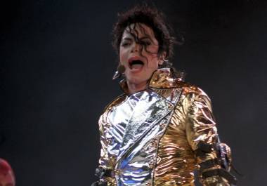 Fotografía de archivo, del 24 de septiembre de 1996, de Michael Jackson, durante el concierto que ofreció en Zaragoza. EFE/Javier Cebollada