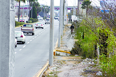 $!Bulevar Colosio de Saltillo, prohibido para peatones