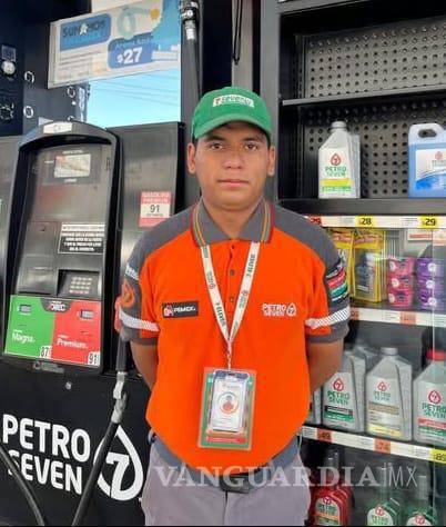 $!La familia del joven de 21 años exigió a las autoridades y a la administración del negocio entregar todos los videos de vigilancia para esclarecer el caso.