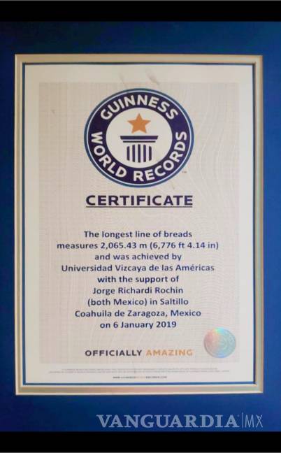 $!Recibió Saltillo certificado por el Guinness World Records por la rosca de reyes más grande del mundo en 2019.
