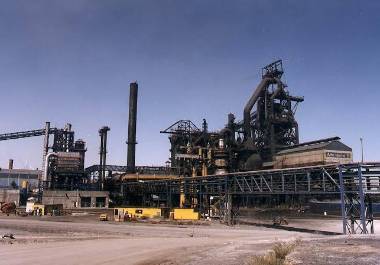 La incertidumbre sigue rondando sobre AHMSA al no haber una oficialización de las autoridades de que se haya realizado el depósito de 56 mdd para seguir con el proceso de compra.