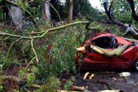 Se reportaron varias muertes a causa de fuertes vientos en Argentina y Uruguay.