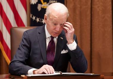 Durante su campaña electoral en 2019, el presidente Joe Biden prometió que lucharía para cambiar las leyes de inmigración. EFE/EPA/Leigh Vogel