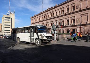 La falta de transporte público eficiente ha generado consecuencias en la movilidad y la economía de la ciudad.