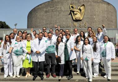 El Instituto Mexicano del Seguro Social publicará el 3 de noviembre la convocatoria para contratar médicas y médicos especialistas.