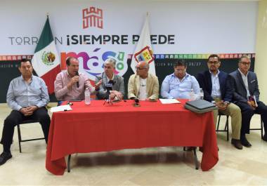 Autoridades municipales y representantes del Colegio de Arquitectos de la Comarca Lagunera presentaron la convocatoria del concurso para renovar el Paseo Morelos, una de las zonas más emblemáticas y deterioradas del Centro Histórico de Torreón.