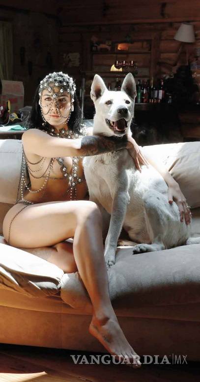 $!Eri Fernández, conductora de Fox Sports, comparte en redes el fallecimiento de su perro a causa de la pirotecnia… ¡Y le llueven críticas!