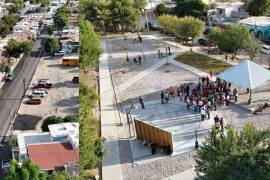 Además, en la Ampliación Evaristo Pérez Arreola se entregó un nuevo espacio público construido sobre una superficie de mil 710 metros cuadrados.