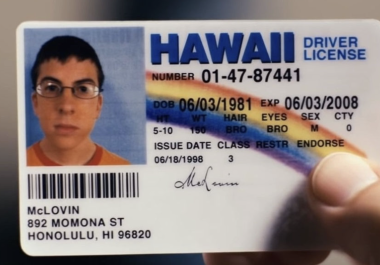 Si cada vez que ves tu credencial para votar piensas “yo no soy así”, no eres la única persona.