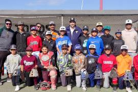 Este domingo inició la temporada de beisbol “Antonio Hernández Gómez”, dedicada a un destacado beisbolista de la ciudad.
