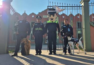 El operativo busca garantizar un entorno seguro para la comunidad escolar.