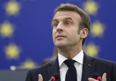 El presidente francés, Emmanuel Macron, ha dejado claro en las últimas semanas que quiere que Francia siga rápidamente la primera prohibición mundial de Australia sobre las plataformas de redes sociales para menores de 16 años.