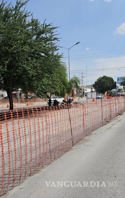 $!Excavación para instalar tuberías de drenaje pluvial en la parte norte del proyecto.