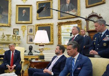 Estados Unidos e Irán cesaron las hostilidades el lunes tras intercambiar ataques en el estrecho de Ormuz durante los cuatro días anteriores.