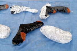 Vinculan a proceso a dos por portación de armas de fuego y delitos contra la salud, en Nuevo León