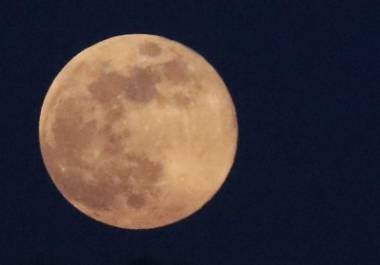 El 2026 inició, y con ello, la primera Luna llena del año llegará más brillante que nunca, deleitando las pupilas de los amantes de la astronomía.