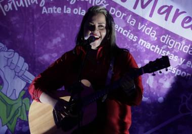 Llega Marea Violeta a Saltillo: Vivir Quintana canta a los saltillenses