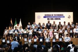Más de 700 egresadas y egresados de la Unidad Sureste recibieron reconocimiento por su desempeño satisfactorio en el EGEL-Ceneval.