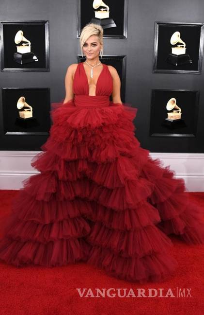 $!Los looks más extraños de la alfombra roja de los Grammys 2019