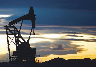 Ante acuerdo de paz, respiran los petroprecios: crudo mexicano baja a 84.25 dólares