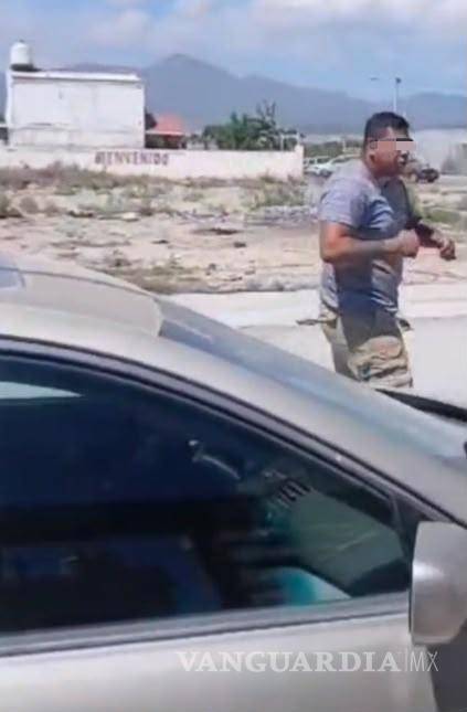 $!La imagen corresponde a uno de los videos en los que la denunciante documentó las confrontaciones con el hombre señalado.