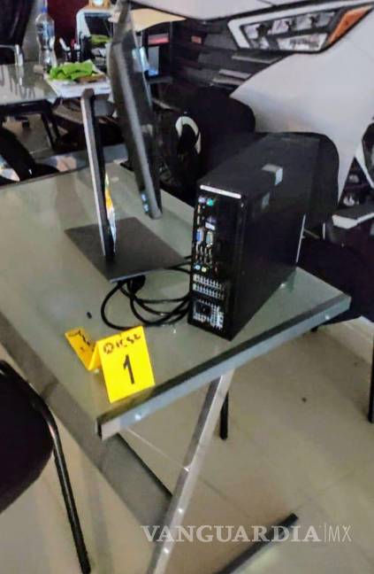 Detienen a 20 en cateo a empresa que ofrecía créditos para la compra de autos, en Nuevo León