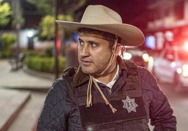 Al menos 38 alcaldes pertenecían al PRI; 19 eran del PRD; 18, del PAN; nueve, de Morena y PVEM; cinco, de MC y PT, y el resto eran de partidos locales o independientes, como el alcalde Carlos Manzo Rodríguez.