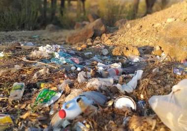 Ecología invita a la población a reportar a quienes arrojen basura en espacios públicos y predios baldíos