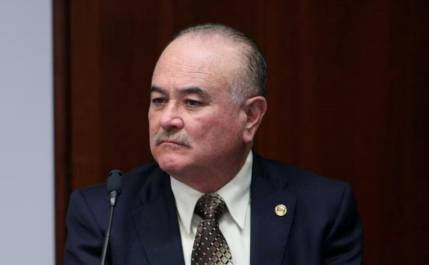 La orden de aprehensión en contra de Ernesto Ruffo Appel, recibió transferencias por 18 mdp a una cuenta contratada a nombre de Ingemar, con lo que se aprovechó de recursos generados por el huachicol fiscal.