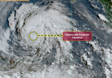 El ciclón ‘Carlotta’, el tercero de la temporada del océano Pacífico, se intensificó este viernes a huracán categoría 1 por lo que dejaría lluvias en el estado de Baja California Sur.