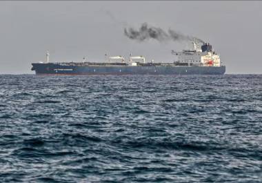 Unos 115 barcos pudieron salir del estrecho en los últimos días, y aún hay alrededor de 500 en la zona, dijo Arsenio Domínguez, secretario general de la agencia.