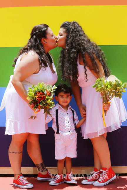$!Brasil: Parejas gay anticipan casamiento por miedo al futuro