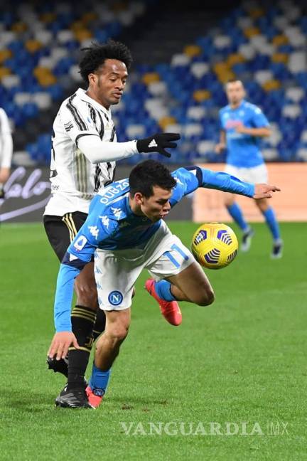 $!Napoli y el 'Chucky' Lozano frenan a la Juventus