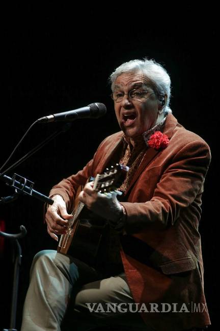 $!En mis "shows" canto "Cucurrucucú paloma" por Obama, dice Caetano Veloso