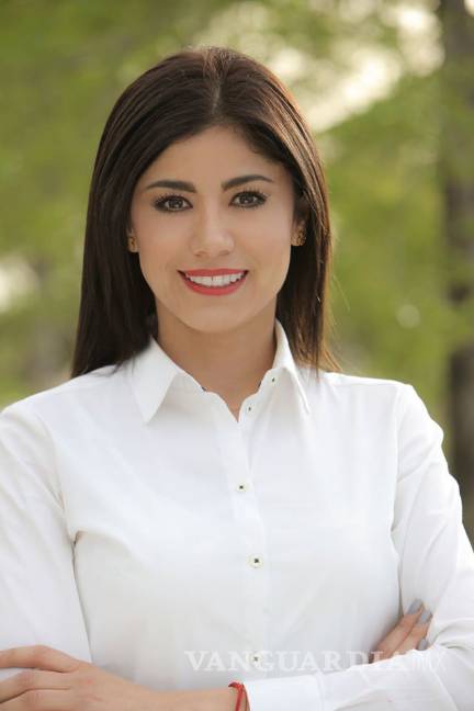 $!Funcionaria afiliada al PRI se jubilará con una pensión de 21 mil pesos mensuales, ¡a los 36 años!