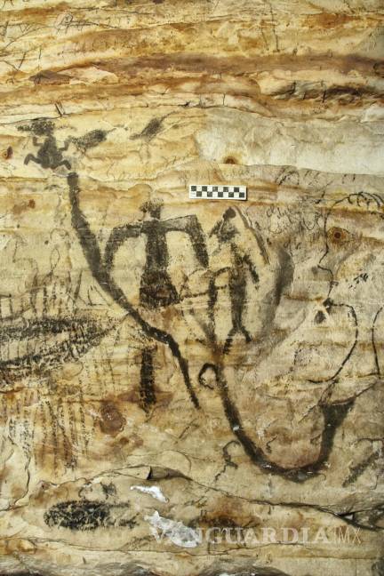 $!Esta foto sin fecha proporcionada por Alan Cressler muestra una cueva de Missouri con obras de arte de la nación Osage que datan de más de 1,000 años y se vendió en una subasta. AP/Alan Cressler