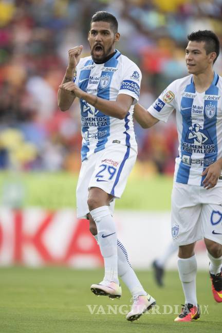 $!Pachuca no tiene piedad y despedaza al Morelia con goleada