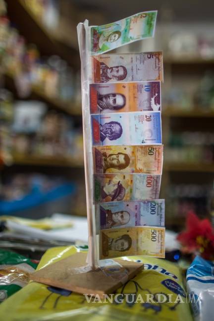 $!Ancla Maduro la economía venezolana a la polémica criptomoneda Petro