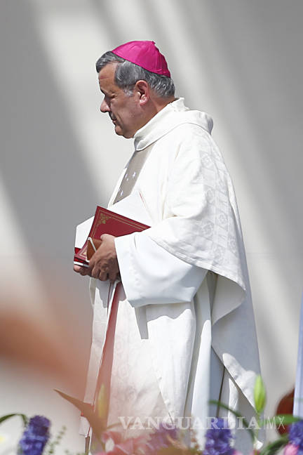 $!En Chile, defiende el Papa a obispo involucrado en abusos sexuales; mientras en Coahuila procesan a cura por pederastia