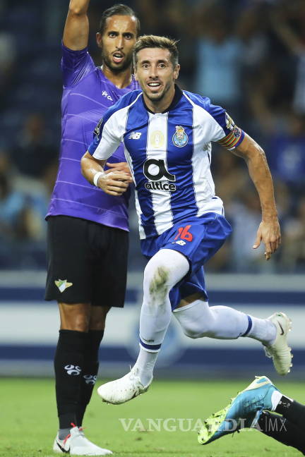 $!El VAR valida gol de Herrera para contribuir en el triunfo del Porto 3-0