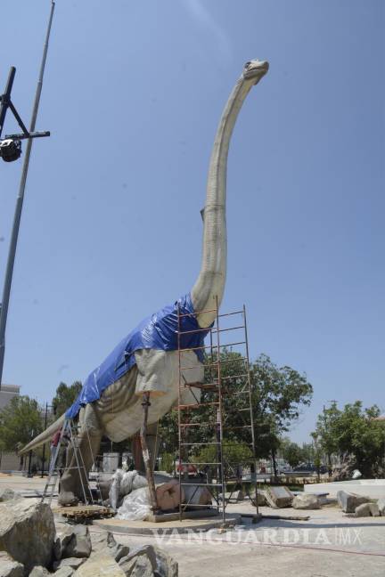 $!Saurópodo será robotizado y es una de las máximas atracciones del parque temático de la Alameda de Ramos Arizpe.