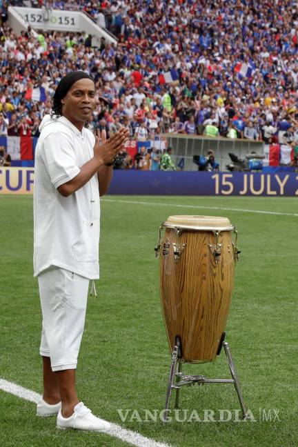 $!Will Smith, Nicky Jam, Era Iztrefi ¡y hasta Ronaldinho! engalanan la clausura de la Copa del Mundo