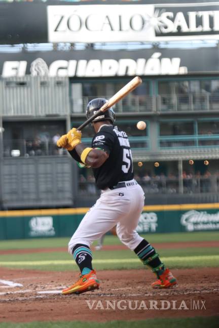 $!Los Tecolotes de los Dos Laredos ganaron 12-9 a los Saraperos de Saltillo este domingo 3 de agosto, para completar la barrida en la serie disputada en el Estadio Francisco I. Madero.