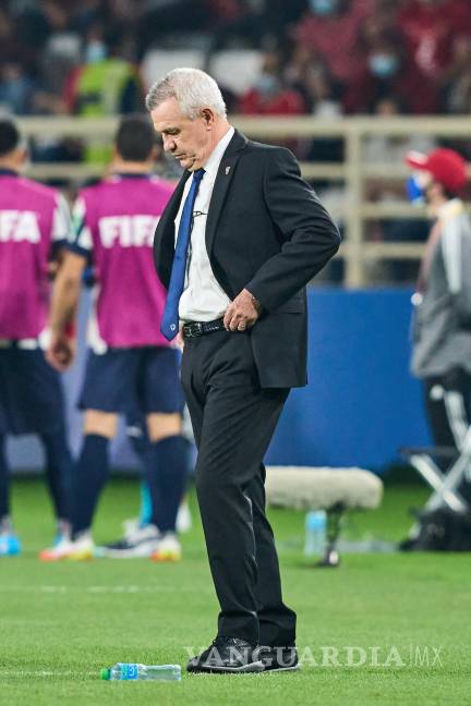 Javier Aguirre pidió disculpas; califica como un ‘fracaso absoluto’ la derrota