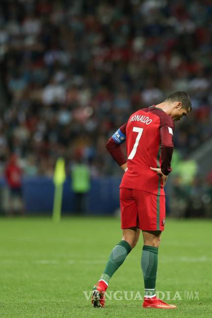 $!Cristiano Ronaldo se estrella contra el muro que hizo llorar a Messi