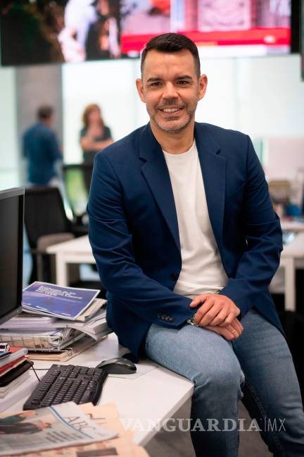 $!José María Camarero, especialista en información económica, explica como ganar dinero con las inversiones.